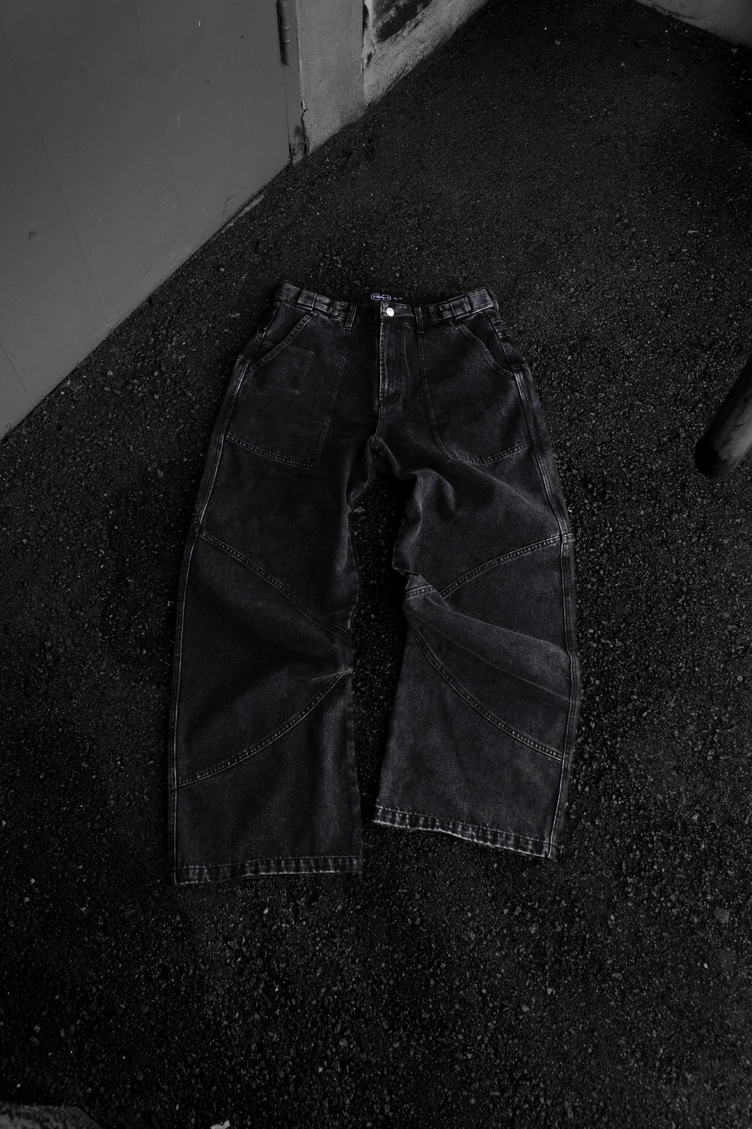 ASHEN ARC JEANS
